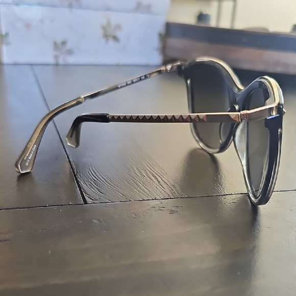 Guess Black and Silver Sunglasses main image 4